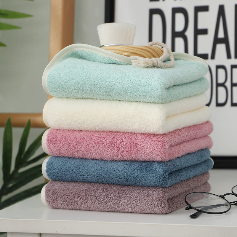 Oversized, highly absorbent Turkish cotton bath towel hanging on a rack.